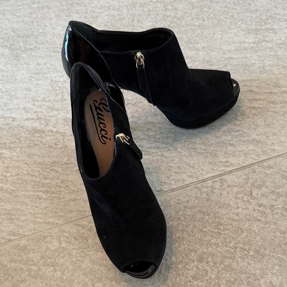 Gucci Black Patent Leather Heeled Boots